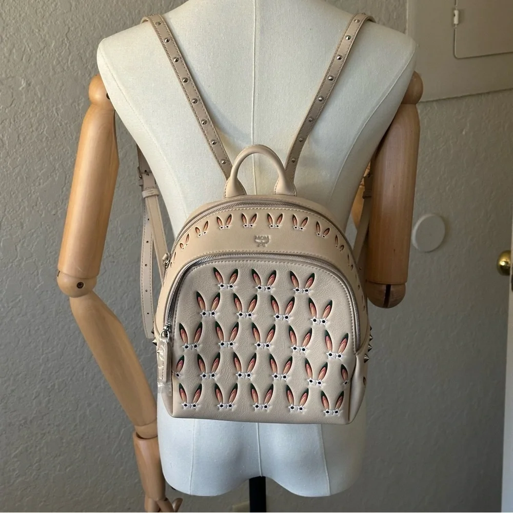 💎MCM RARE LAMBSKIN STAR EYED BUNNY MINI BACKPACK/MINT CONDITION 💎